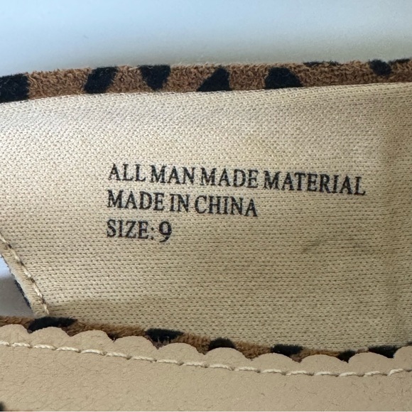 Isaac Mizrahi Leopard Print Slingback Kitten Heel - Size 9 - Picture 7 of 10